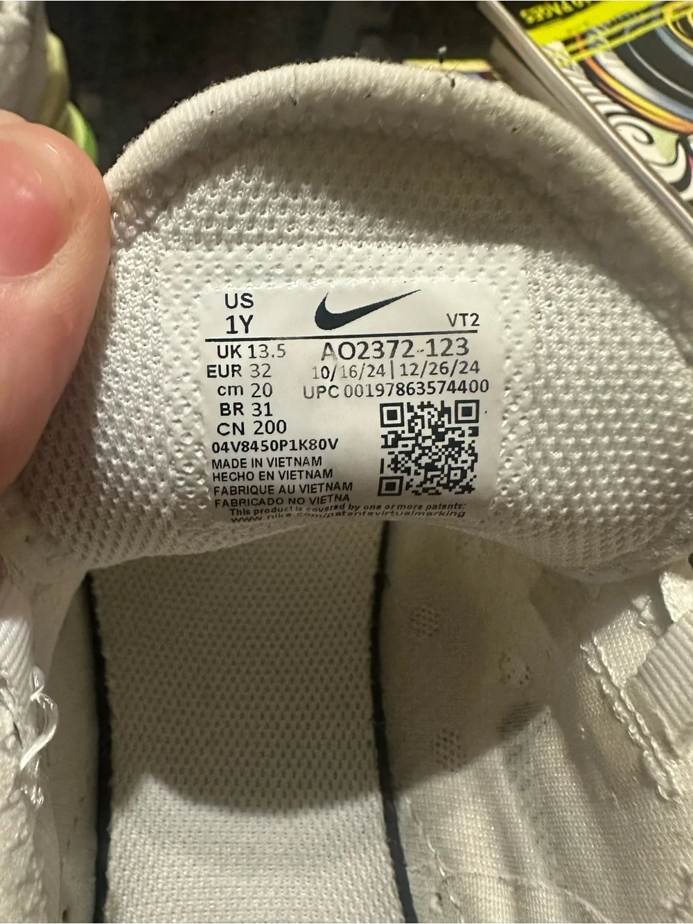 Nike Air 270 youth size 1